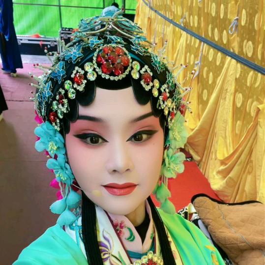 桑派李佩琪