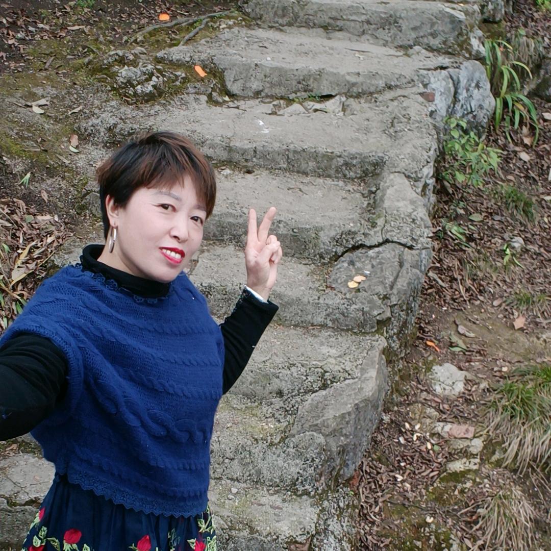 乐趣姐（早上5:20开播