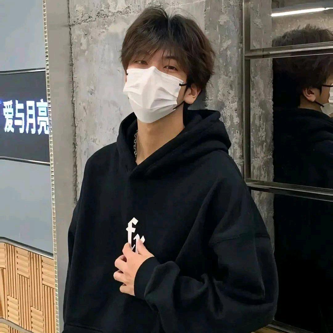 李发财.