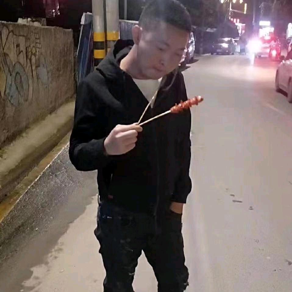 👑王先生🌹