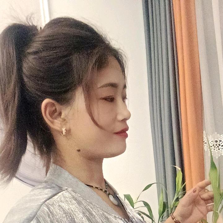 开心(∩_∩)木子