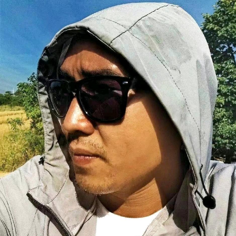 ٩掘地๑`ȏ´๑逑生۶