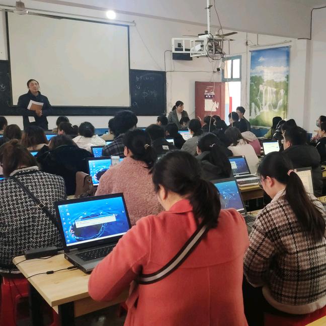 卓越计算机学校官方号