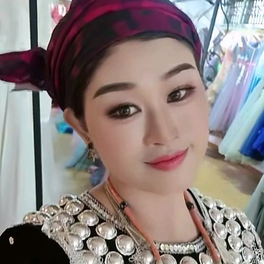 Myitung Lili Os 董丽丽
