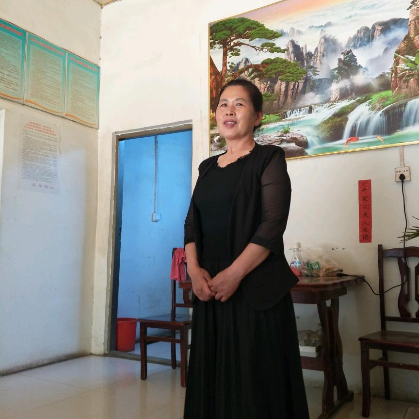 养鸡的小华爱唱歌🎤