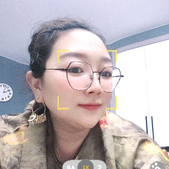 爱生活的大玲子