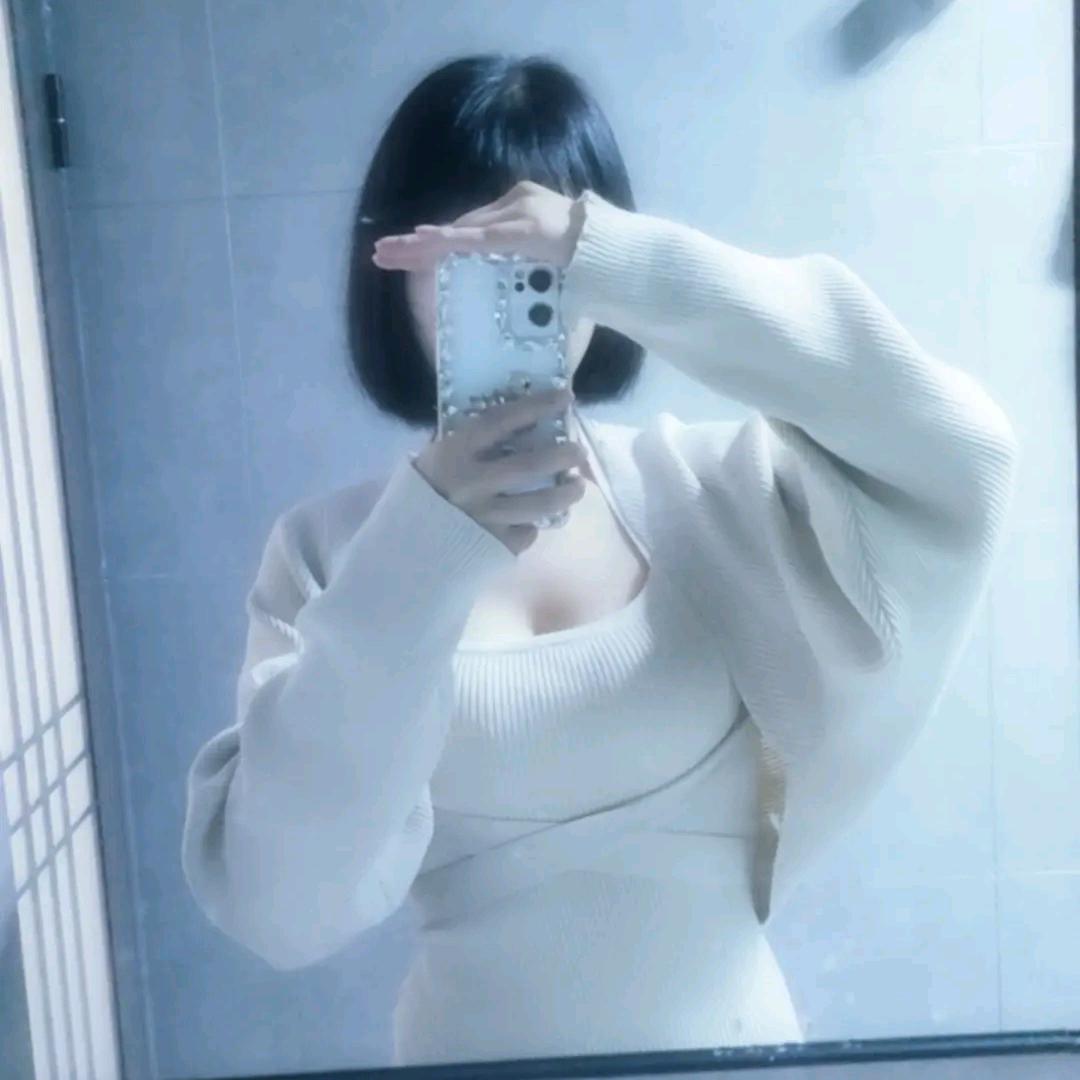 ಇ温柔兔兔🍓🐰