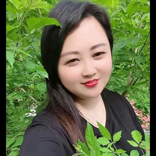 大脸妹