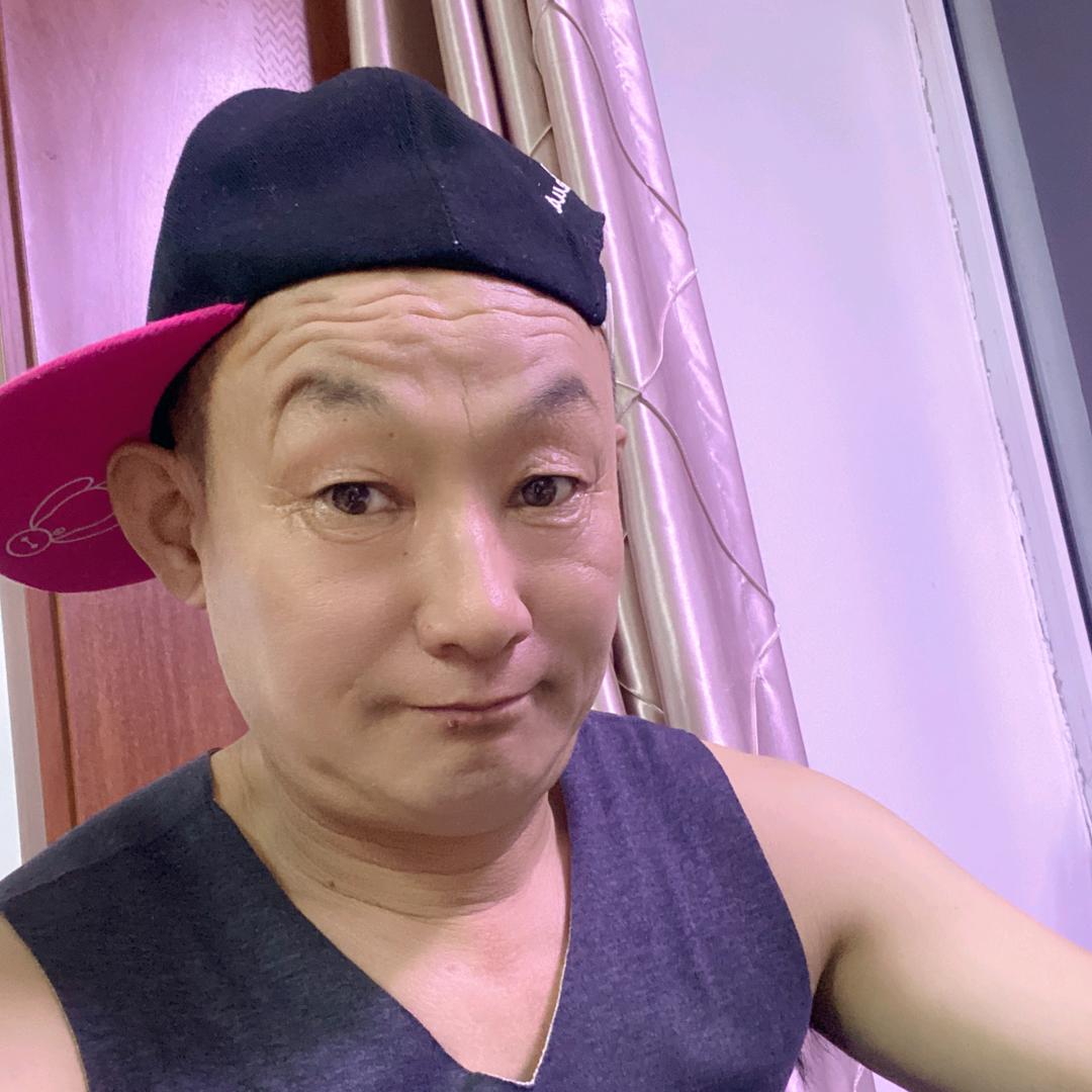 赫小赫的老叔