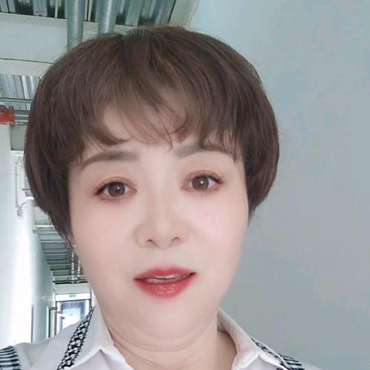 艳梅