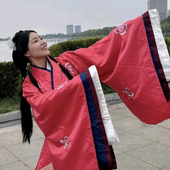 舞美欣慧（原创歌手）随缘播