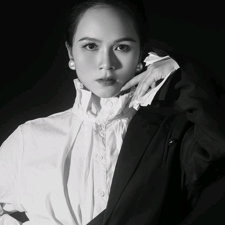 阳光舞韵璐璐老师