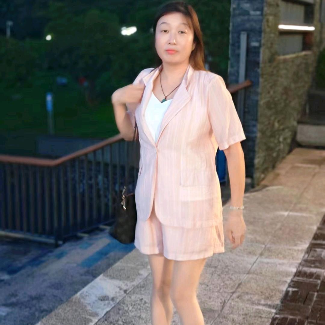 娜娜