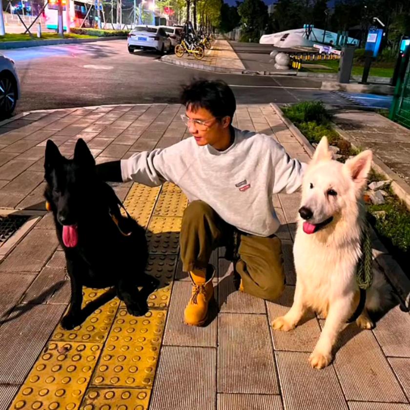 阿佳
