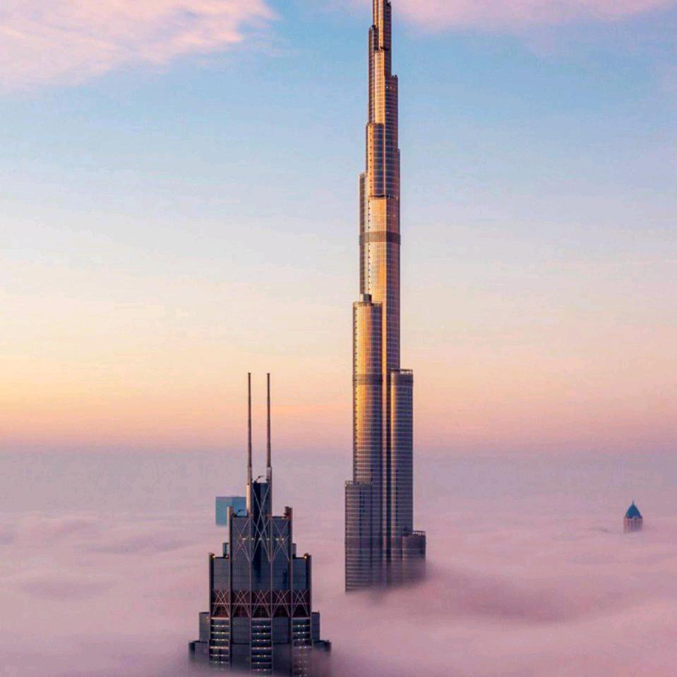 手插裤兜瞎吼歌