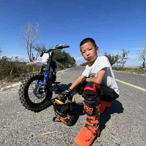 我爱玩越野摩托车
