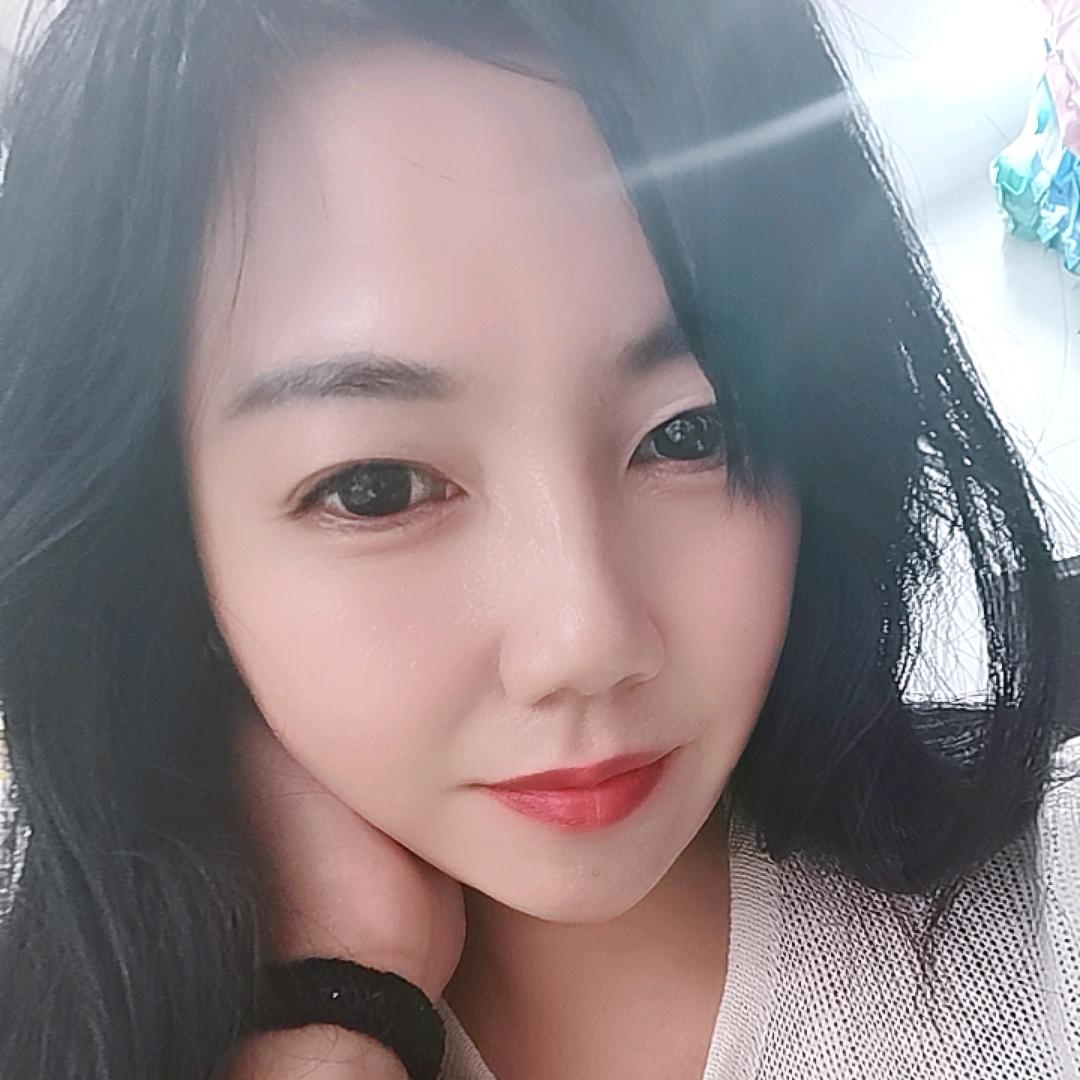 @妞