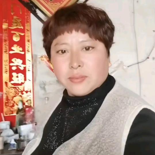 尚庄收粮食。