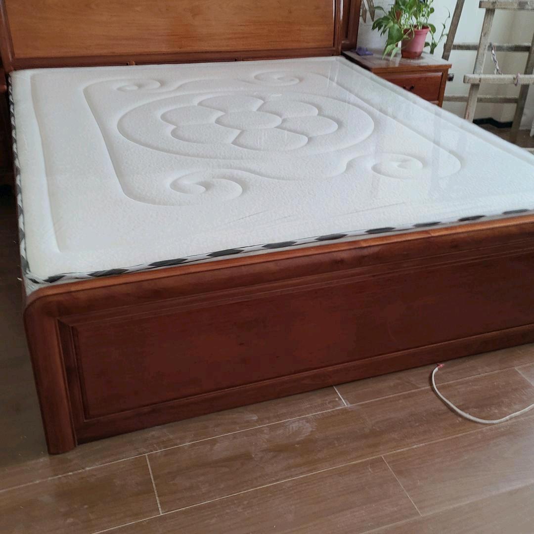 （瑞丽床垫批发零售，环保棕垫定）