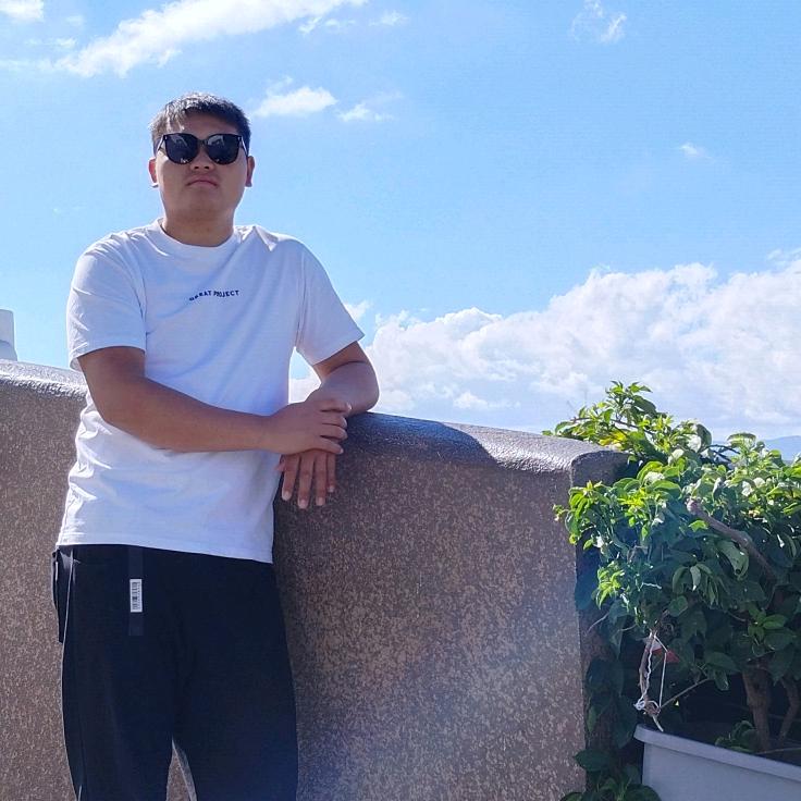 小邹一直在路上