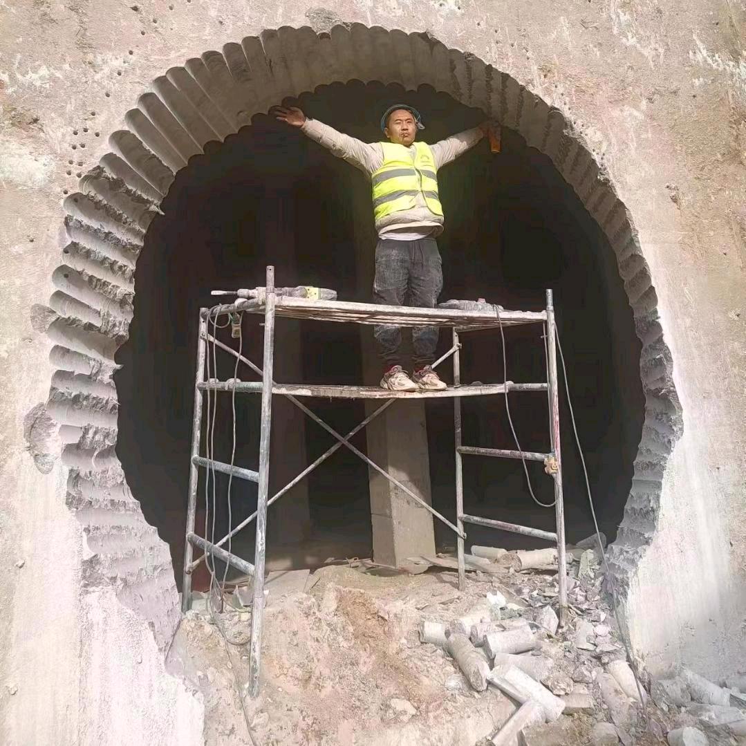 强飞打洞地暖清洗测漏测堵非开挖顶管