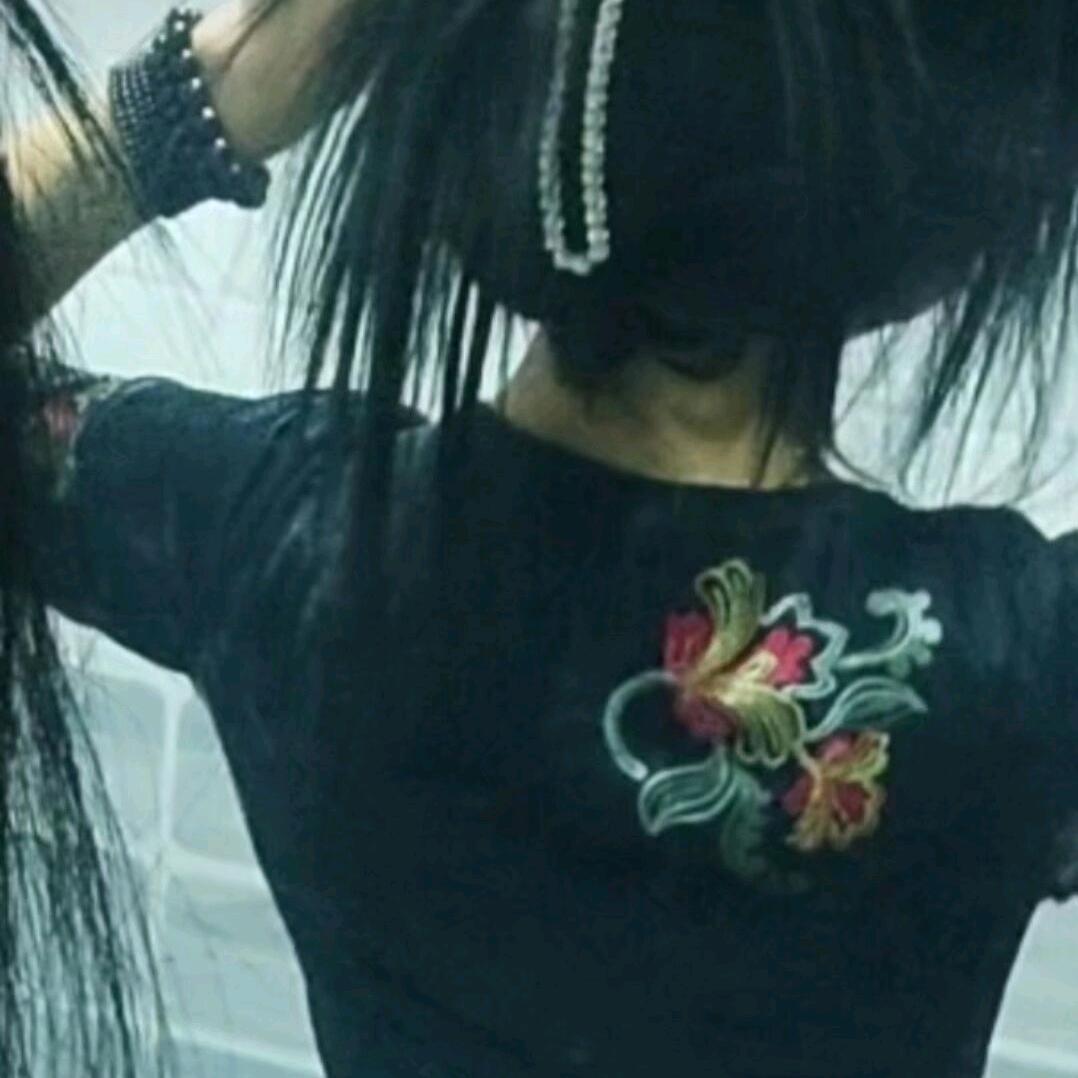 @别碰我🌹底线🌹💋