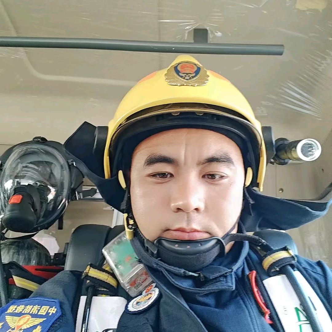 Genggeng耿耿