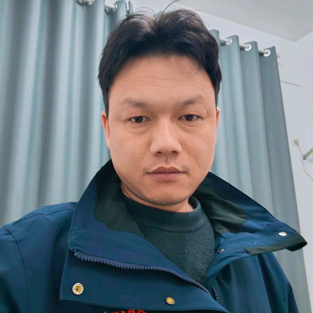 杨 华