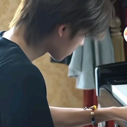 牙酸公举多睡觉💤