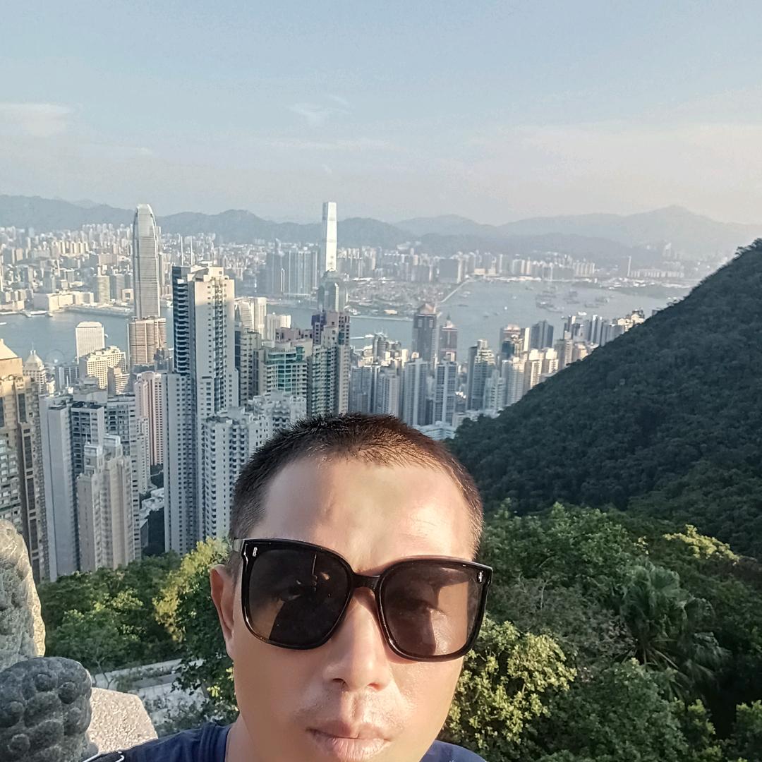 在平凡的路上前进！！！