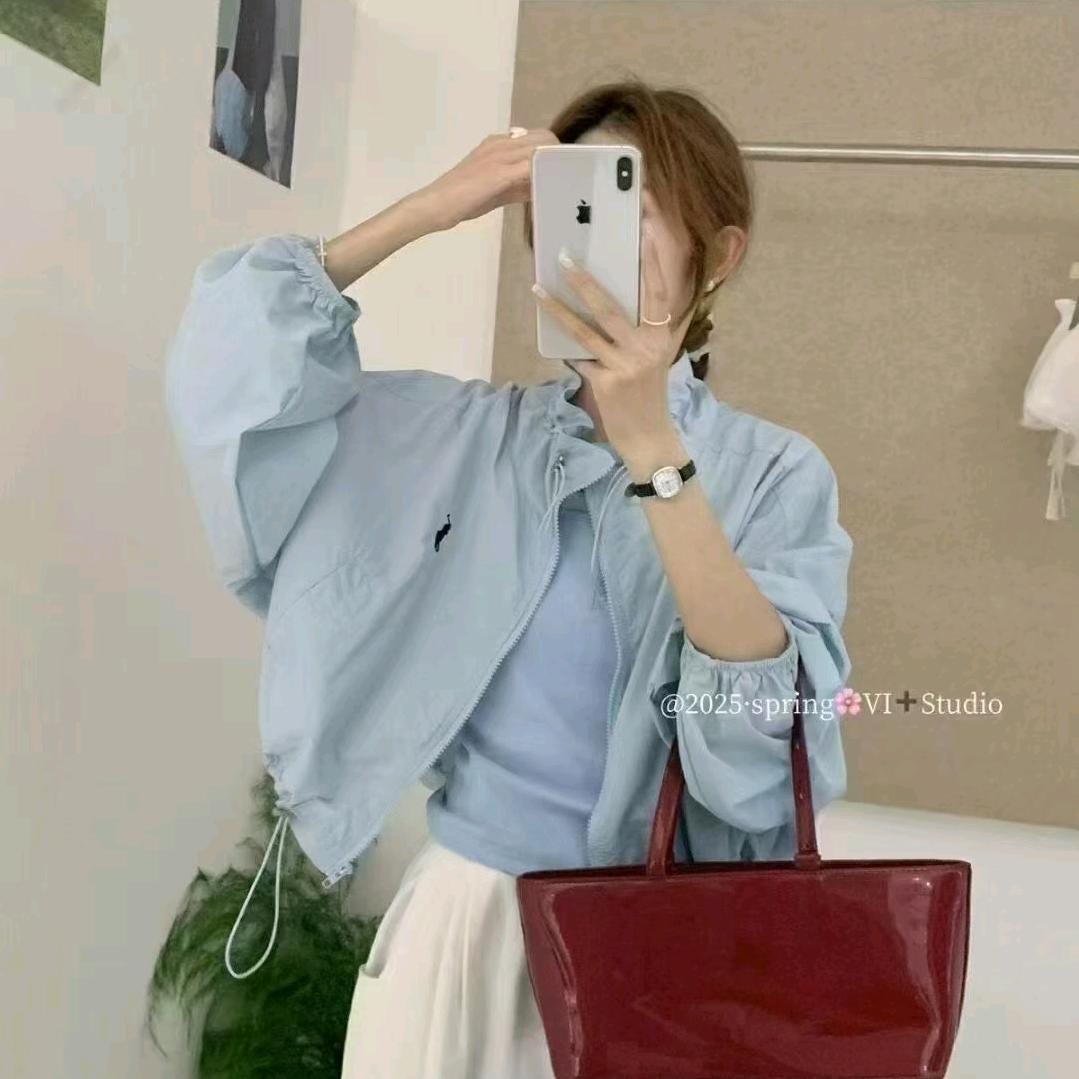 泾川欣小姐女装店杨姐