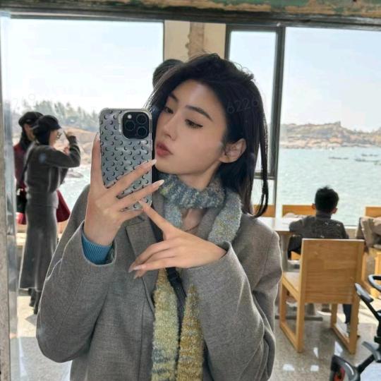 辣味lavi-穿搭精选