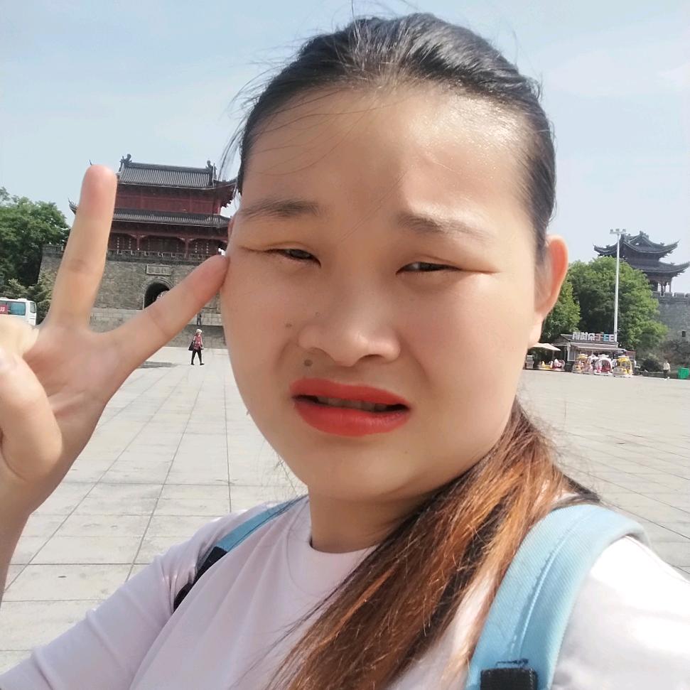 刘昌桦女儿，周昌平儿子