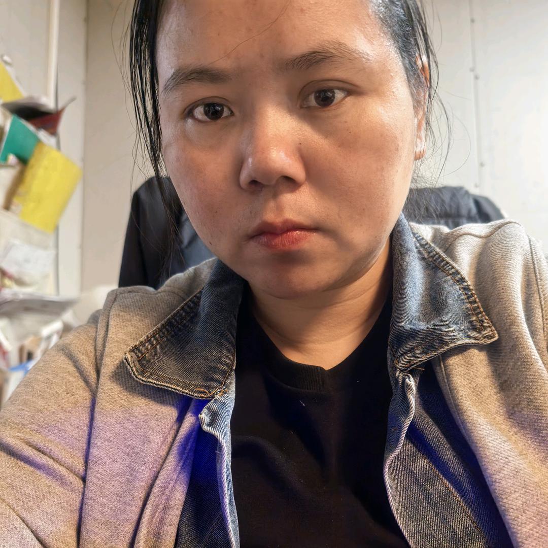 在中山古镇做灯配的胖花