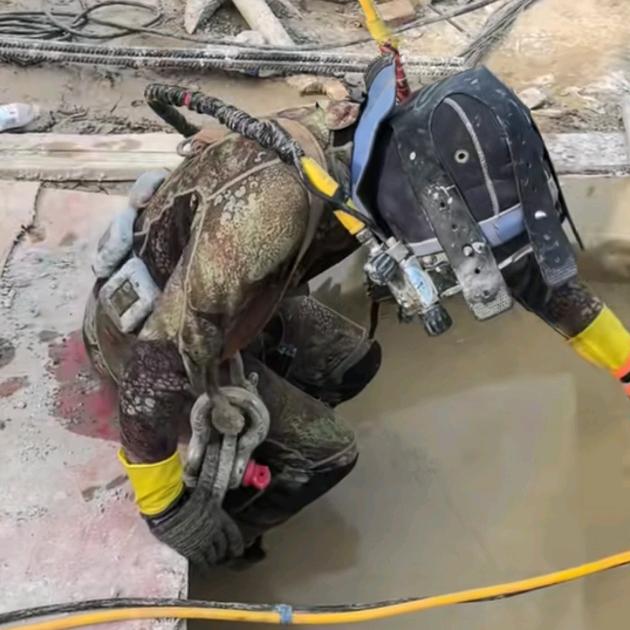 水下安装 水下切割 水下打捞 潜水员打捞