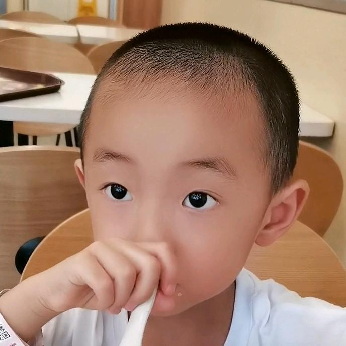 深圳市豚之音影院3D眼镜/卖品