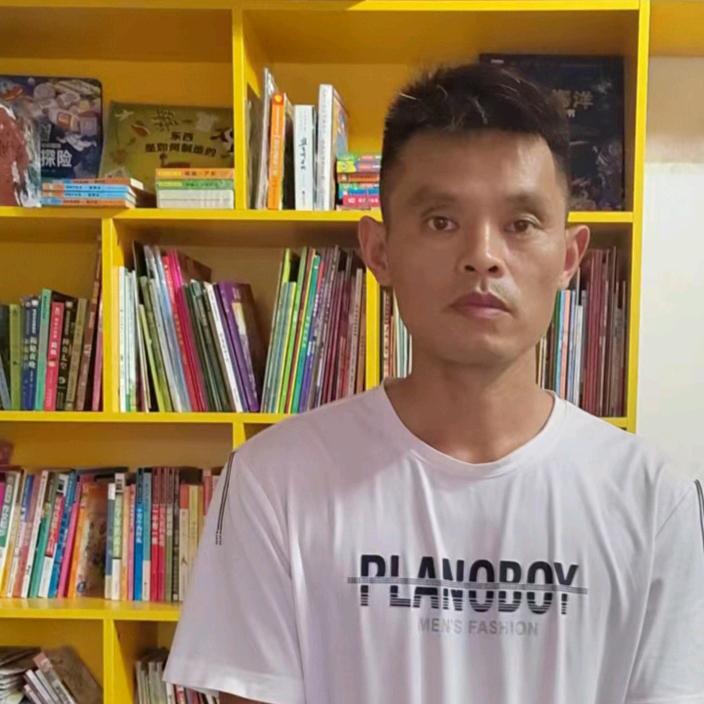 灿灿读书