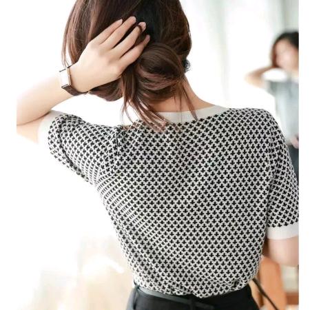 亿线成服饰