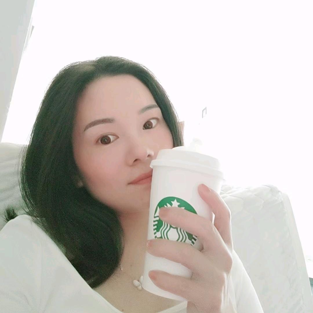 华昌珠宝万达店冬梅