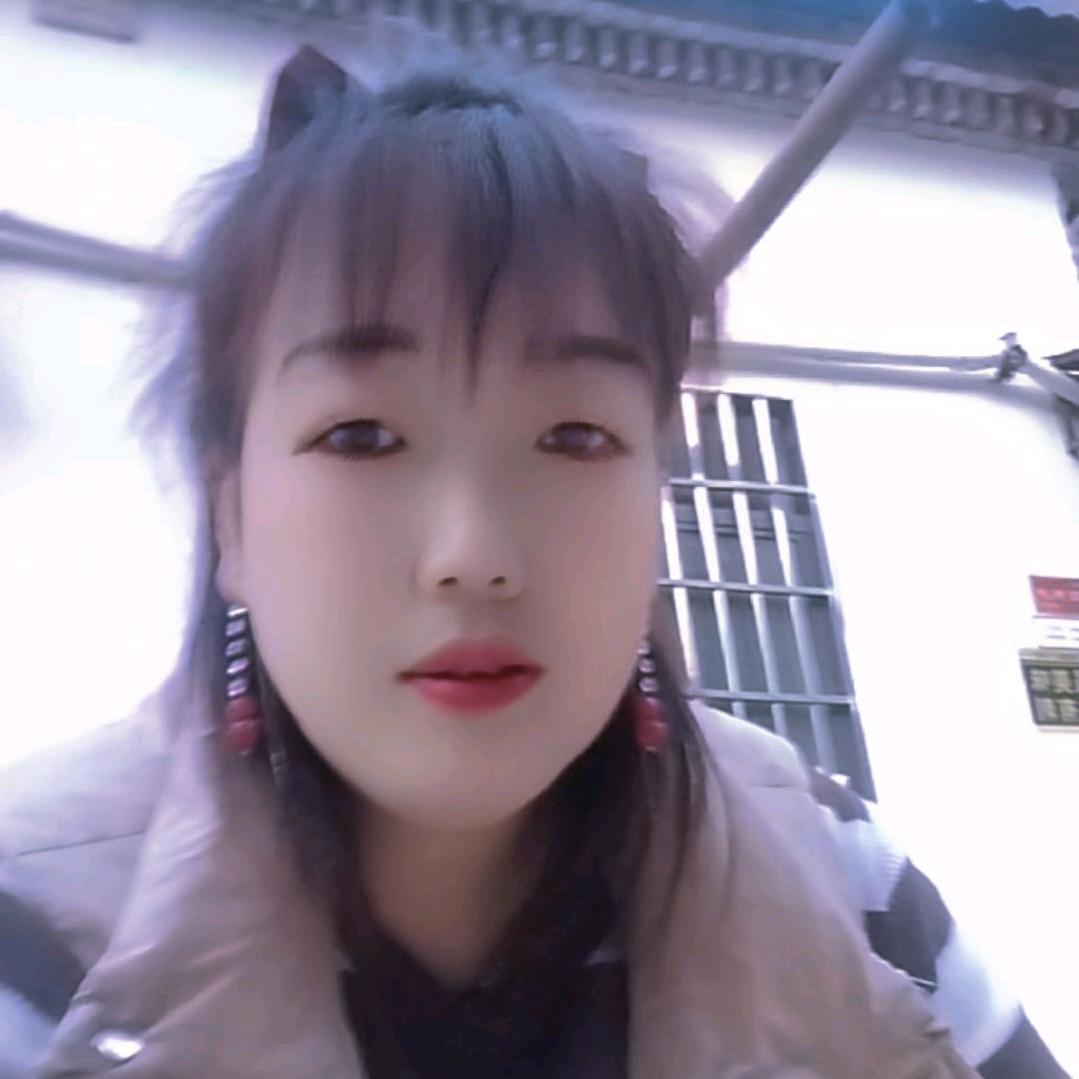 安然一笑