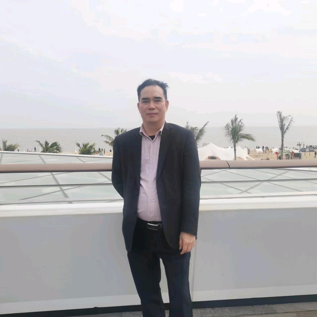 龙哥客家人