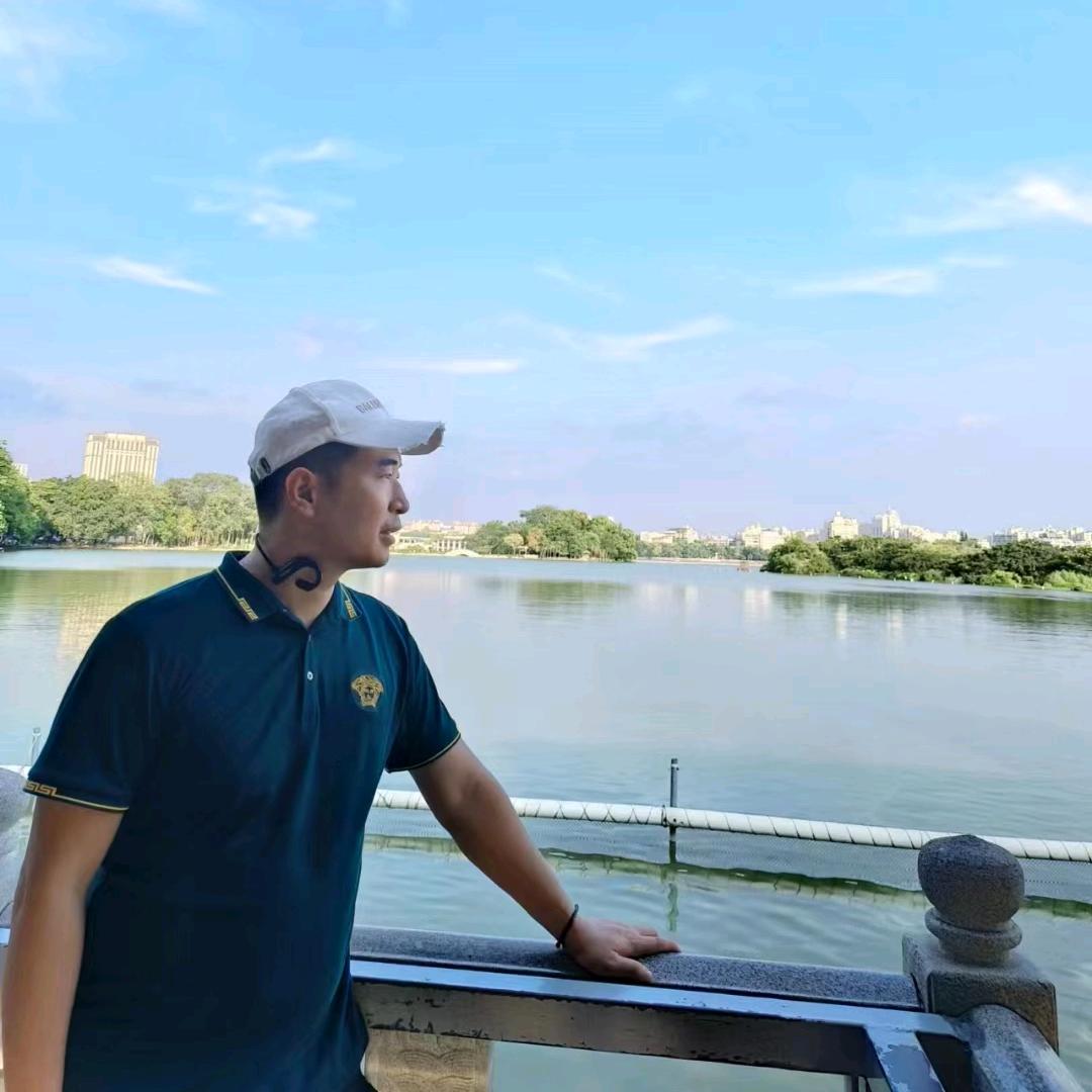 明亮功能塑料开发-栋哥