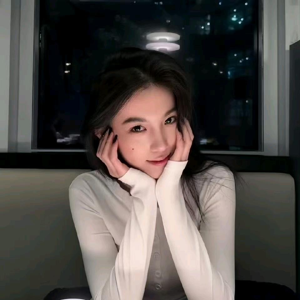 脸红了喃.