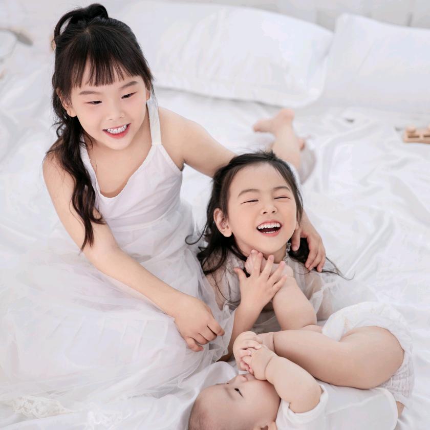 路灯下的③姊妹