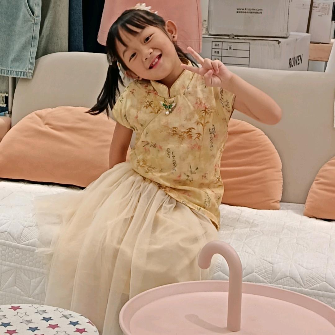 九尾  ✌︎' ֊'  玲🐉塔