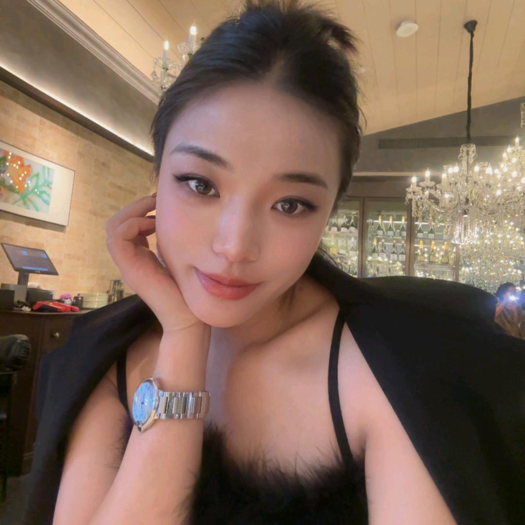 ZHUZHU 🩵