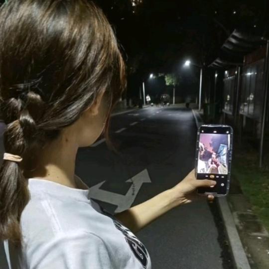 不谈过去不念过往🌷🌷🌷