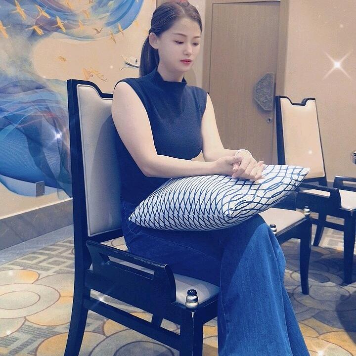 西和商业广场郭红红