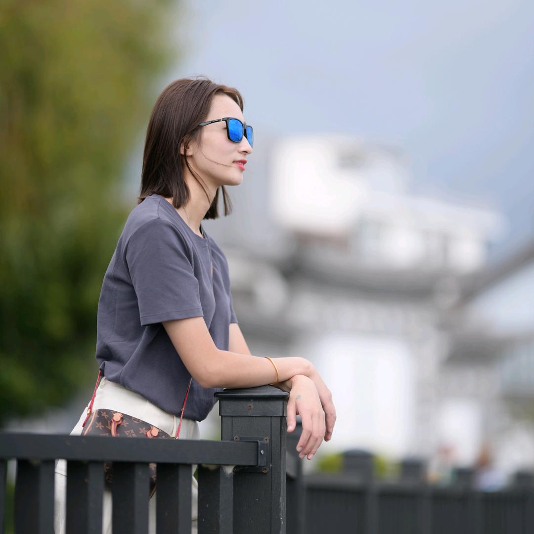 果果（点赞必回）