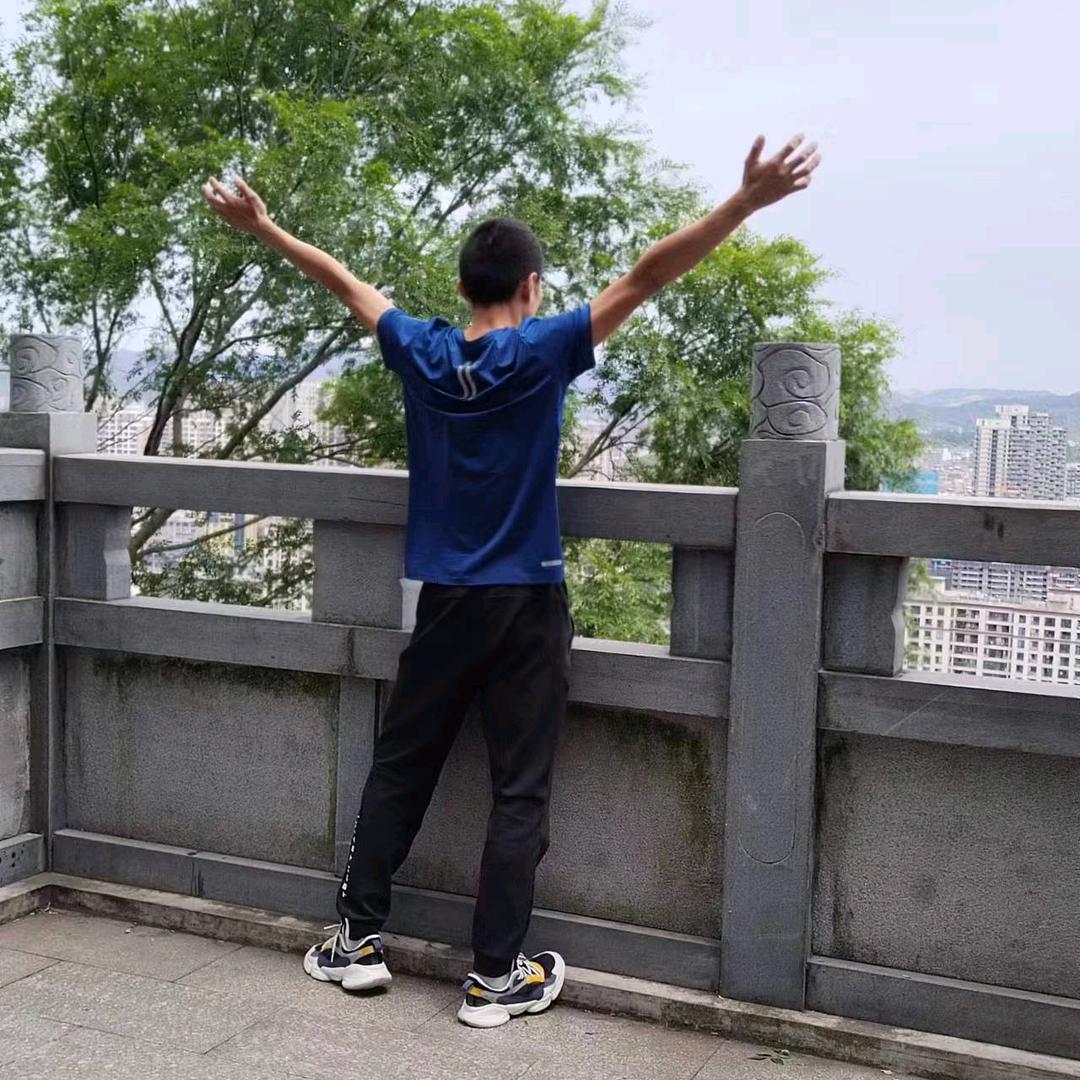 我是杜子腾